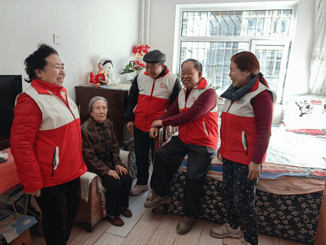 帘早晚的正常开合就是他们平安的标志龙8囯际“帘”动你我的温暖守护：窗(图3)