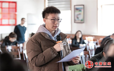 费品以旧换新政策暨2025年首季促消费活动新闻发布会龙8long8国际唯一网站山西省吕梁市加力扩围实施消(图2)